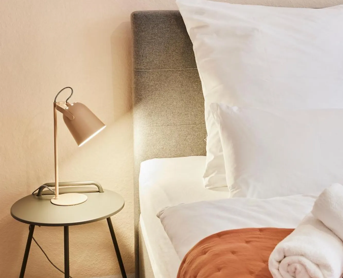 Olive Apartments - 3X Kingsize Bedrooms - Free Parking Hannover